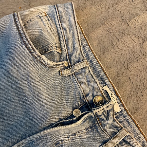 Forever 21 Mom Jeans - Picture 3 of 5